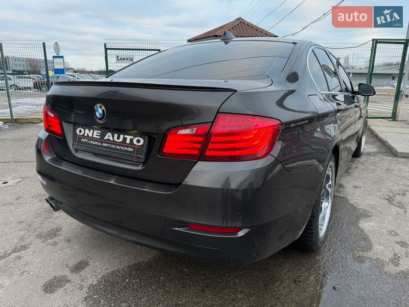 Седан BMW 5 Series 2016 в Киеве