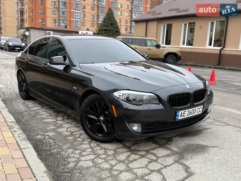 Седан BMW 5 Series 2012 в Днепре