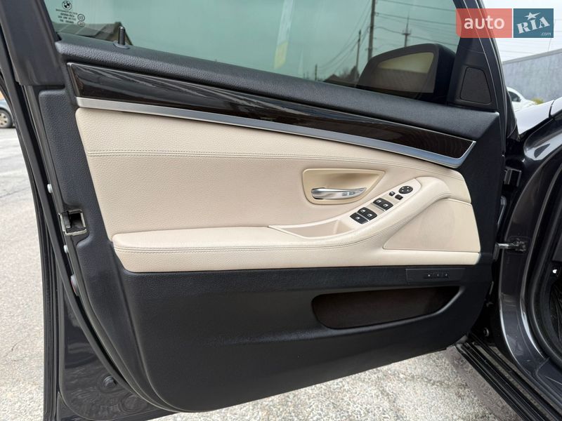 Седан BMW 5 Series 2012 в Днепре