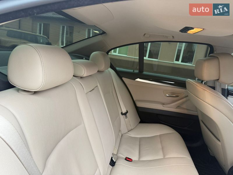 Седан BMW 5 Series 2012 в Днепре