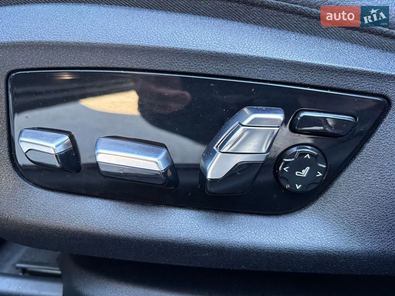 Седан BMW 5 Series 2017 в Хмельницком