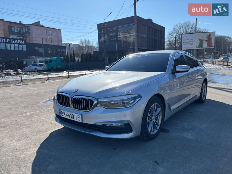 Седан BMW 5 Series 2017 в Хмельницком