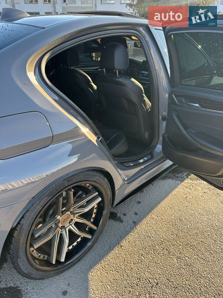 Седан BMW 5 Series 2017 в Житомире