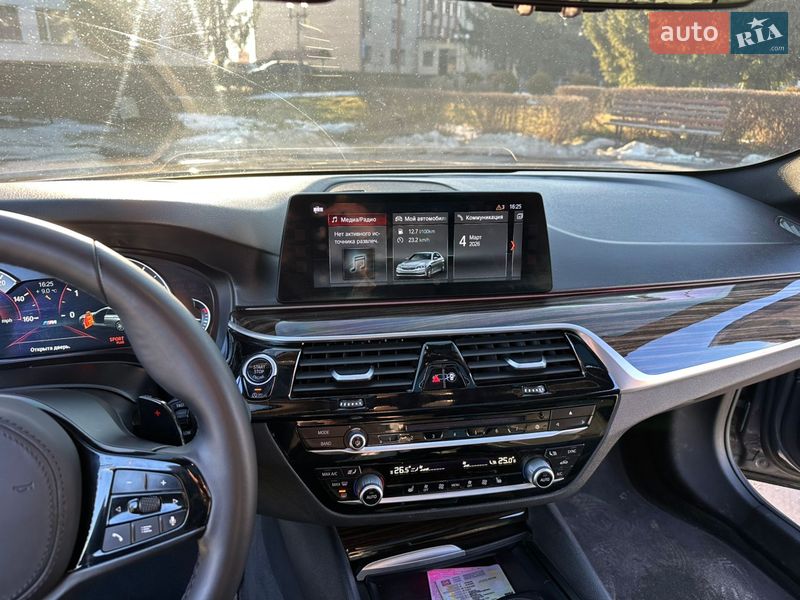 Седан BMW 5 Series 2017 в Житомире