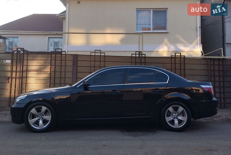 Седан BMW 5 Series 2008 в Одессе