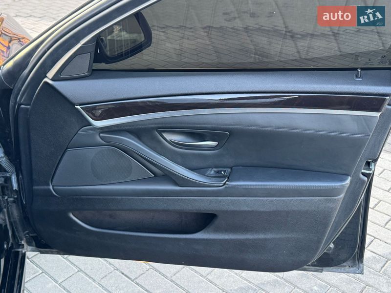 Седан BMW 5 Series 2015 в Ковеле