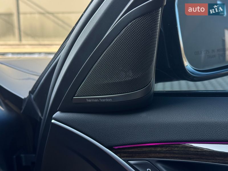 Седан BMW 5 Series 2022 в Черновцах