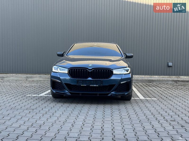 Седан BMW 5 Series 2022 в Черновцах