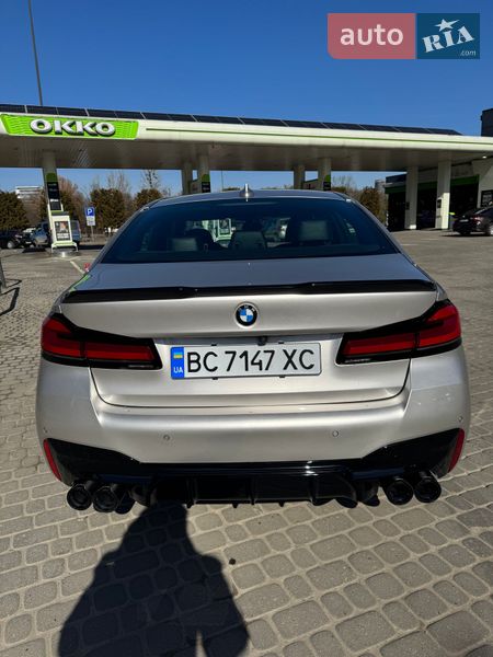 Седан BMW 5 Series 2018 в Львове