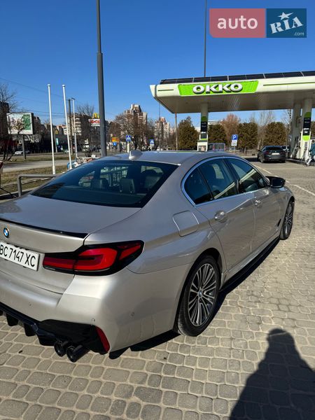 Седан BMW 5 Series 2018 в Львове