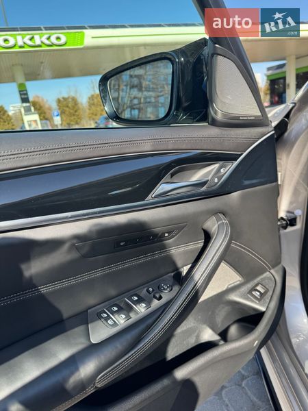 Седан BMW 5 Series 2018 в Львове