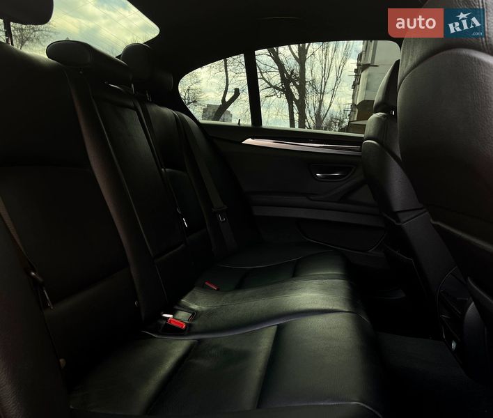 Седан BMW 5 Series 2012 в Николаеве
