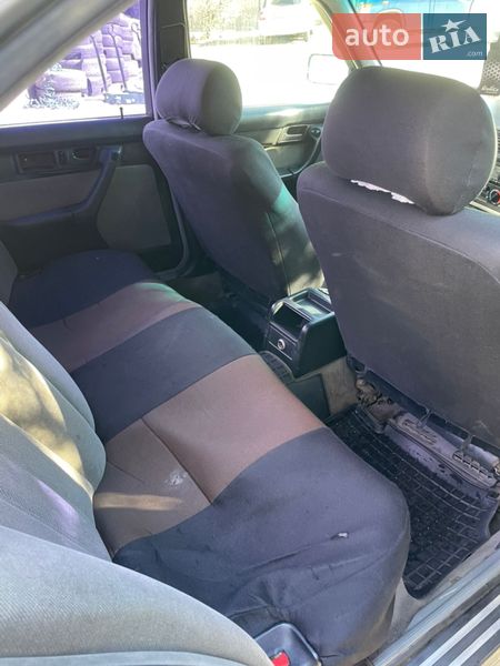 Седан BMW 5 Series 1990 в Одессе