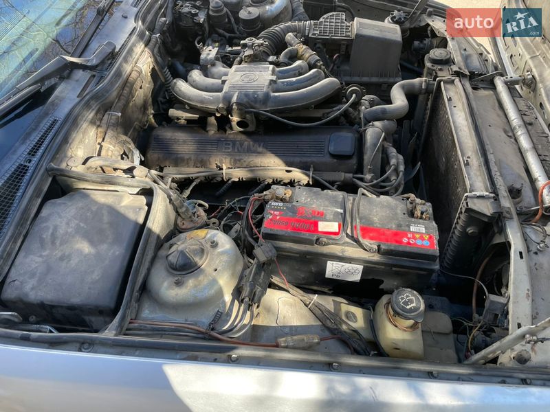 Седан BMW 5 Series 1990 в Одессе