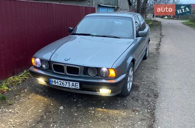 Седан BMW 5 Series 1992 в Одессе
