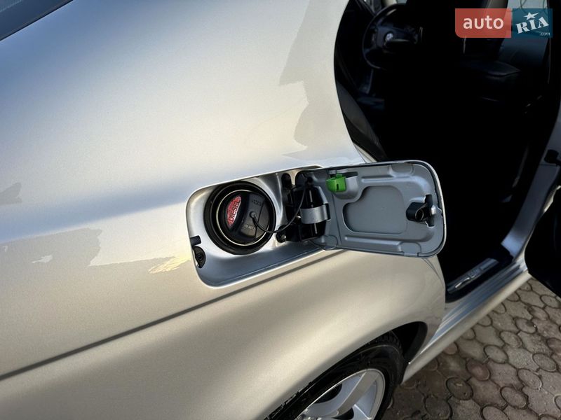 Седан BMW 5 Series 2002 в Черновцах