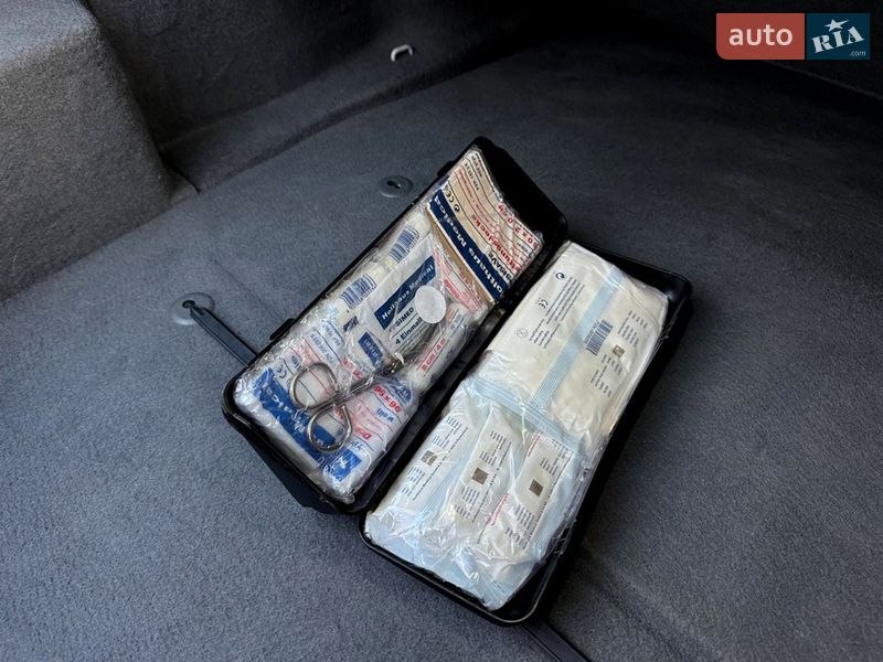 Седан BMW 5 Series 2002 в Черновцах