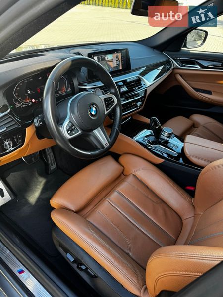 Седан BMW 5 Series 2019 в Черновцах