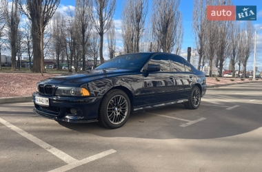 Седан BMW 5 Series 2000 в Киеве