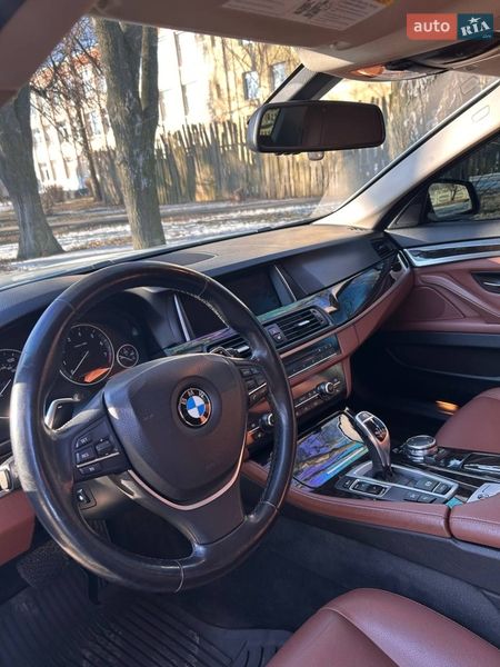Седан BMW 5 Series 2015 в Виннице