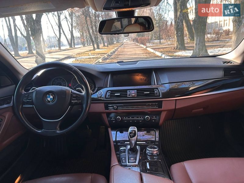 Седан BMW 5 Series 2015 в Виннице