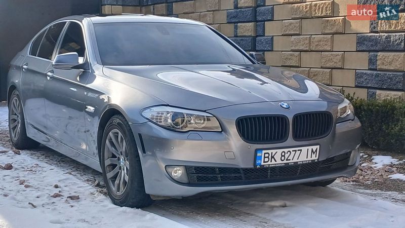 BMW 5 Series 2012 BMW 5 Series 2012