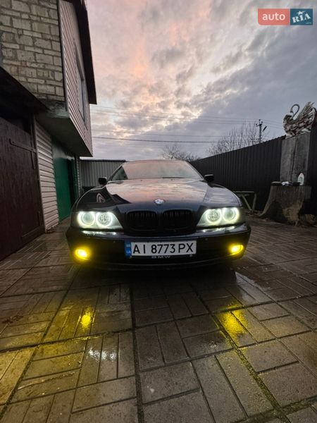 Седан BMW 5 Series 2001 в Буче