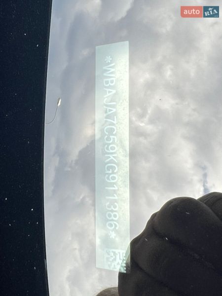 Седан BMW 5 Series 2019 в Львове