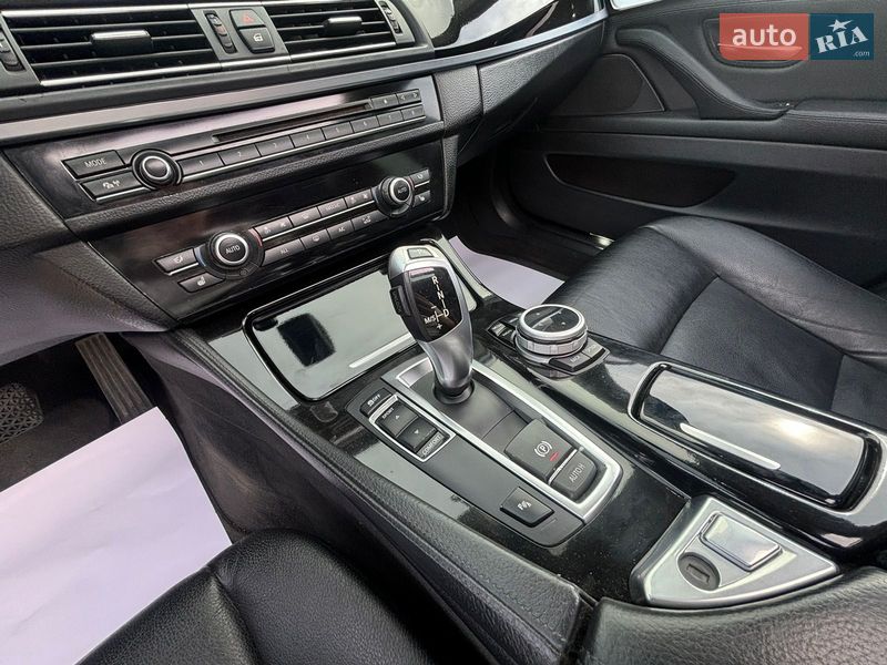 Седан BMW 5 Series 2013 в Ужгороде