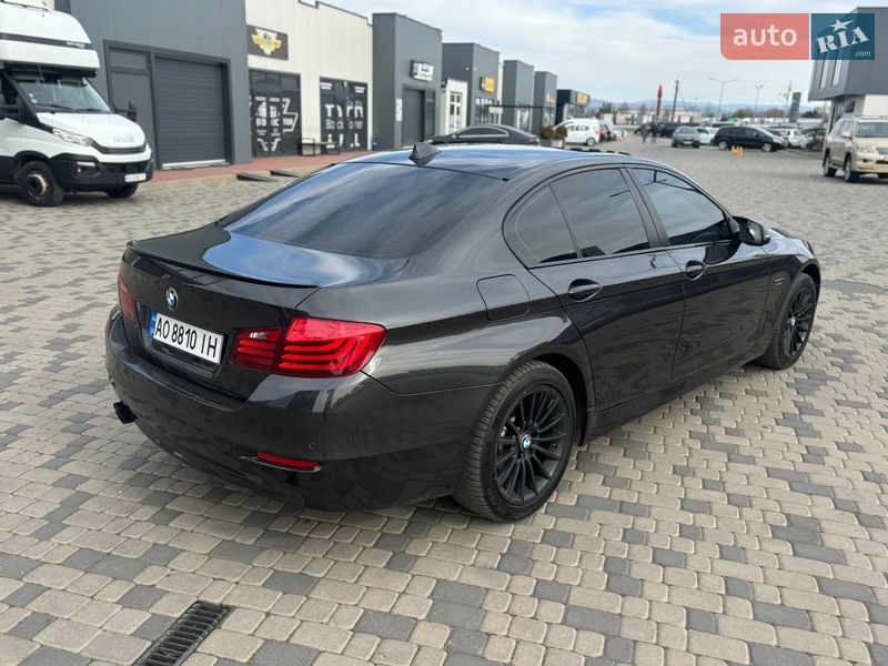 Седан BMW 5 Series 2013 в Ужгороде