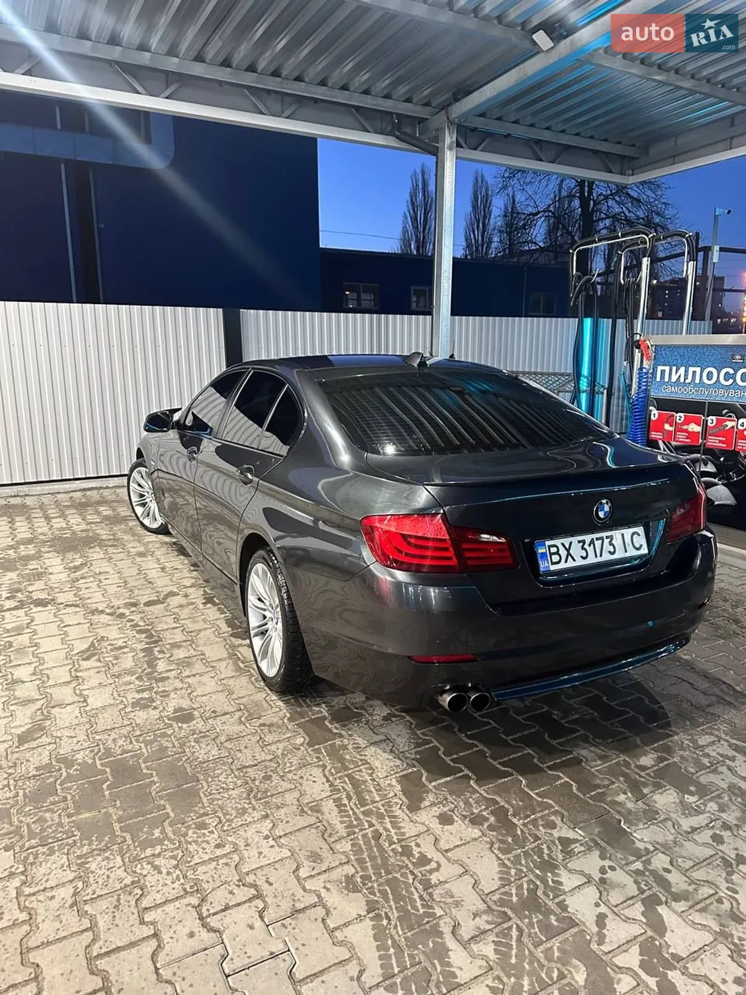 2010 BMW 5er - мініатюра 11