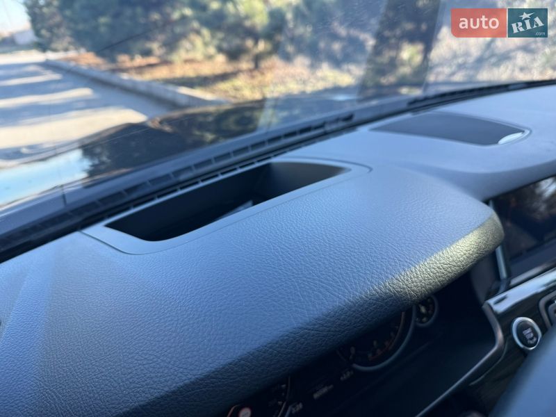 Седан BMW 5 Series 2015 в Днепре