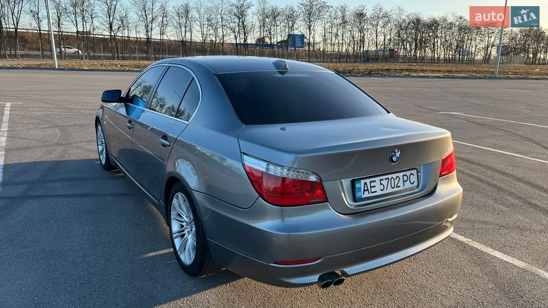 Седан BMW 5 Series 2007 в Днепре