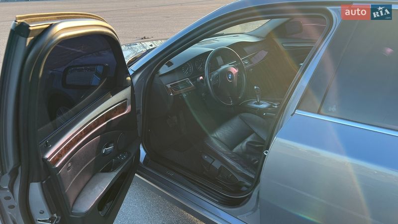 Седан BMW 5 Series 2007 в Днепре