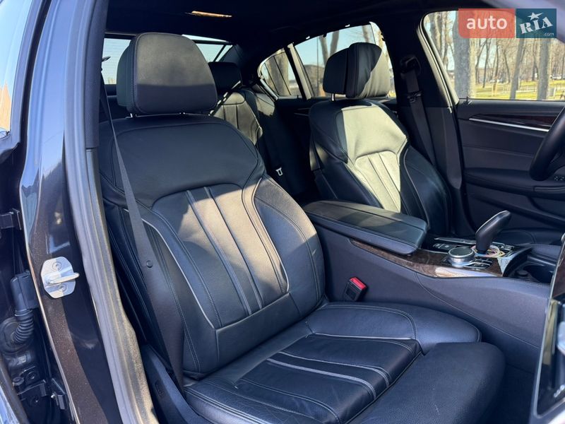 Седан BMW 5 Series 2018 в Киеве