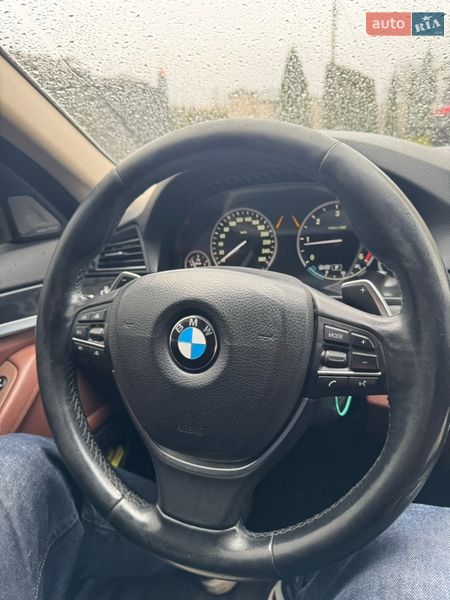 Седан BMW 5 Series 2013 в Львові