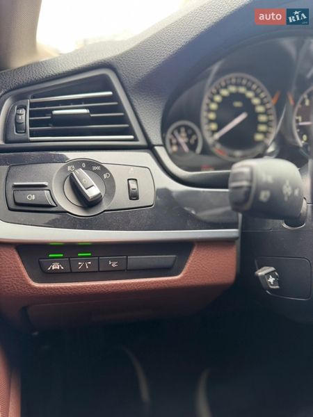 Седан BMW 5 Series 2013 в Львові