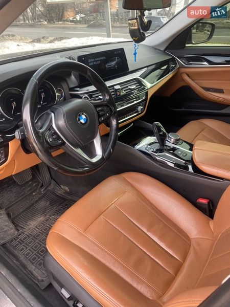 Седан BMW 5 Series 2017 в Ровно