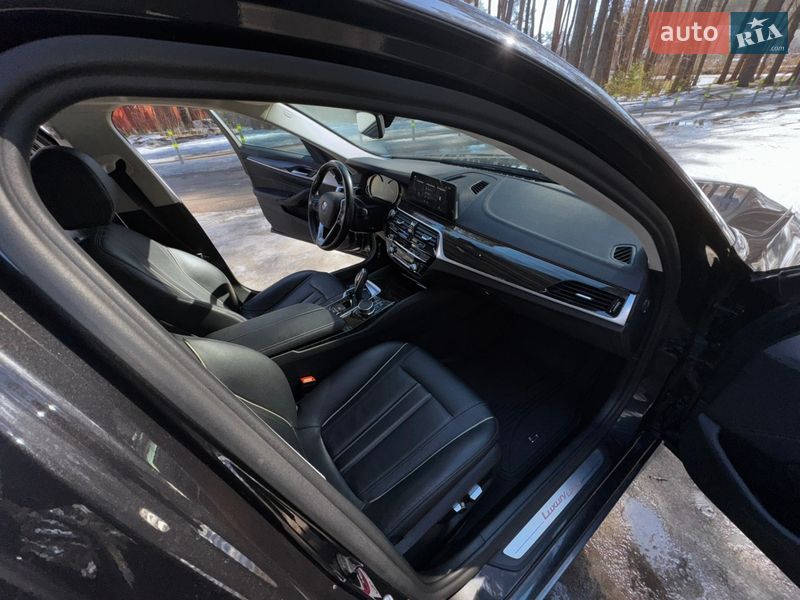 Седан BMW 5 Series 2017 в Киеве