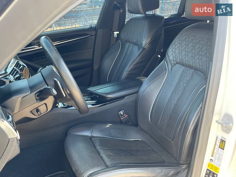 Седан BMW 5 Series 2018 в Киеве