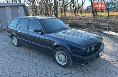 Универсал BMW 5 Series 1992 в Знаменке