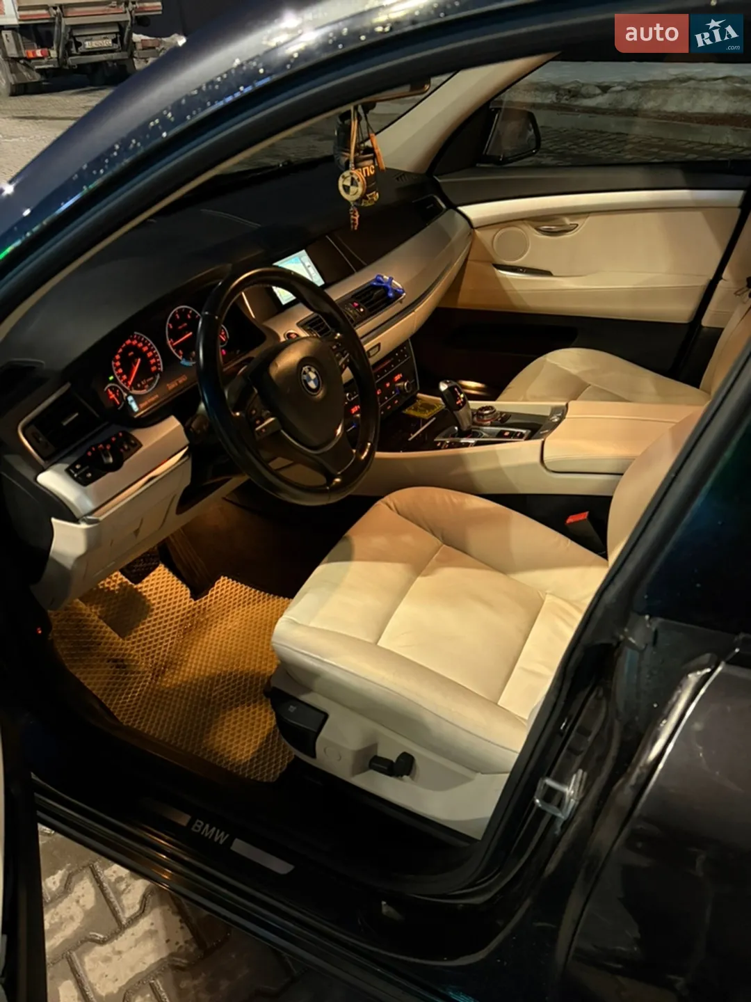 2013 BMW 5er - мініатюра 14