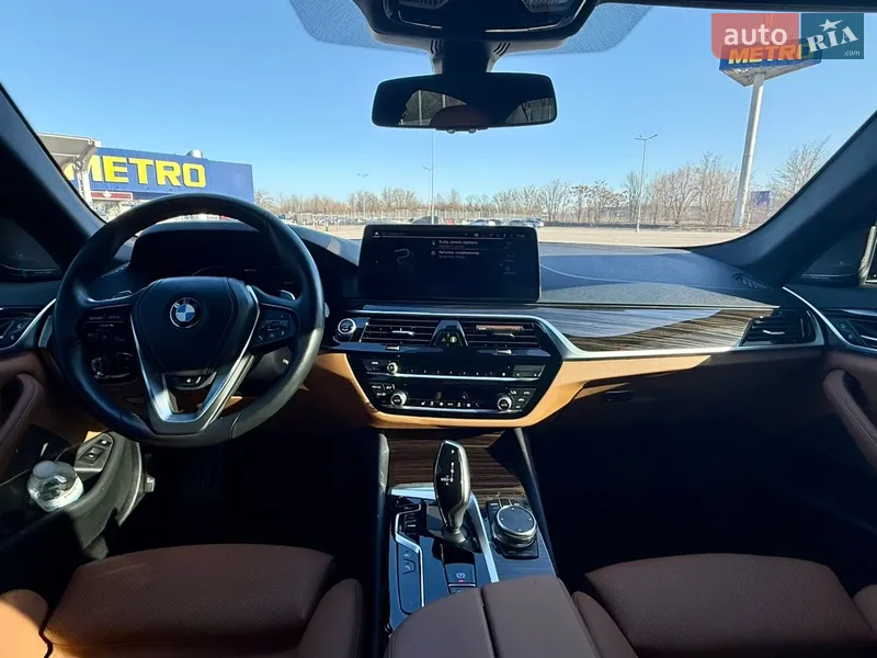 BMW 5 Series 2022 VIN WBA33AG08PCM13631 фото оголошення 8 з 60