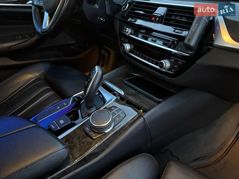 Седан BMW 5 Series 2018 в Виннице