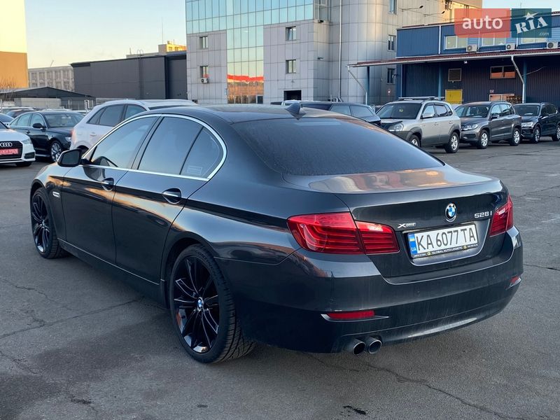 Седан BMW 5 Series 2014 в Киеве