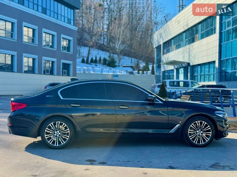 Седан BMW 5 Series 2018 в Киеве
