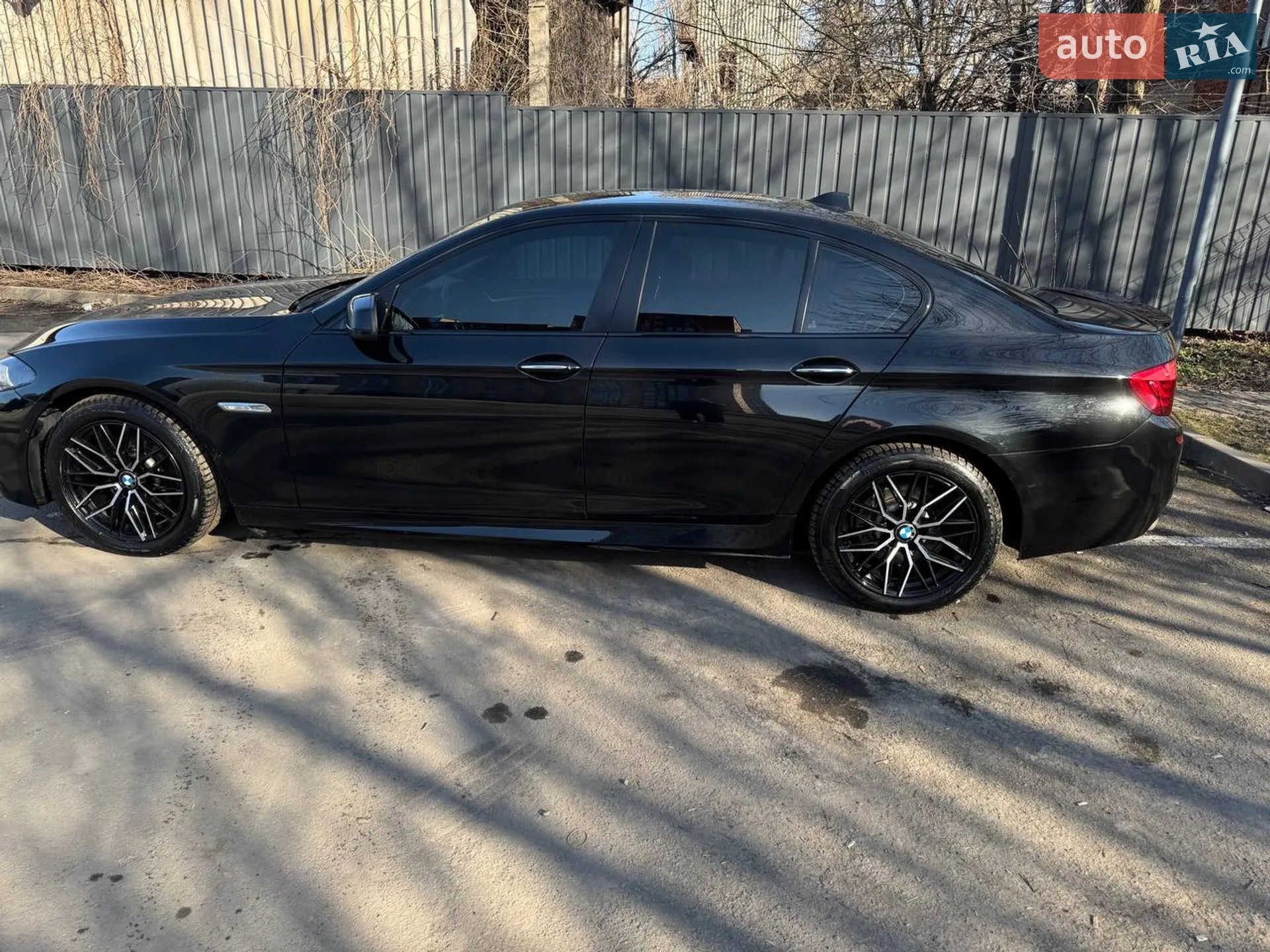 2011 BMW 5er - мініатюра 2