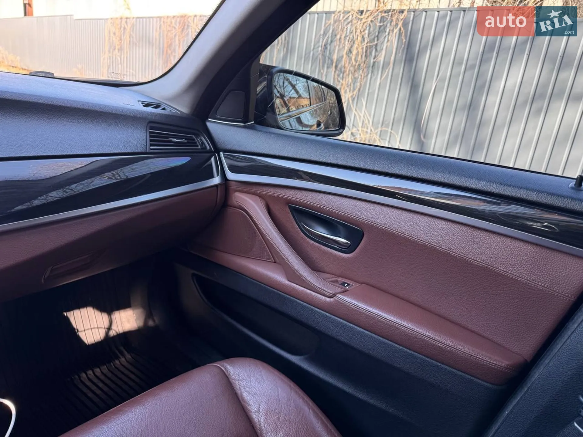 2011 BMW 5er - мініатюра 11