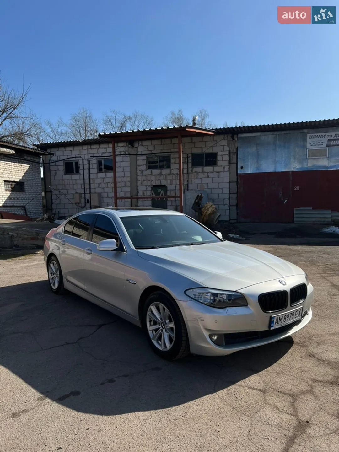 2011 BMW 5er - мініатюра 2