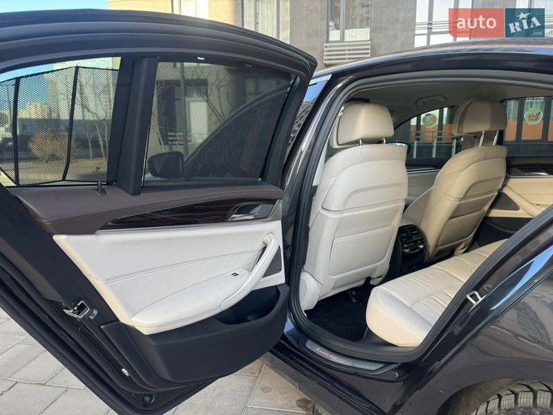 Седан BMW 5 Series 2016 в Киеве